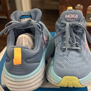 Hoka women’s Bondi 8 Sneakers